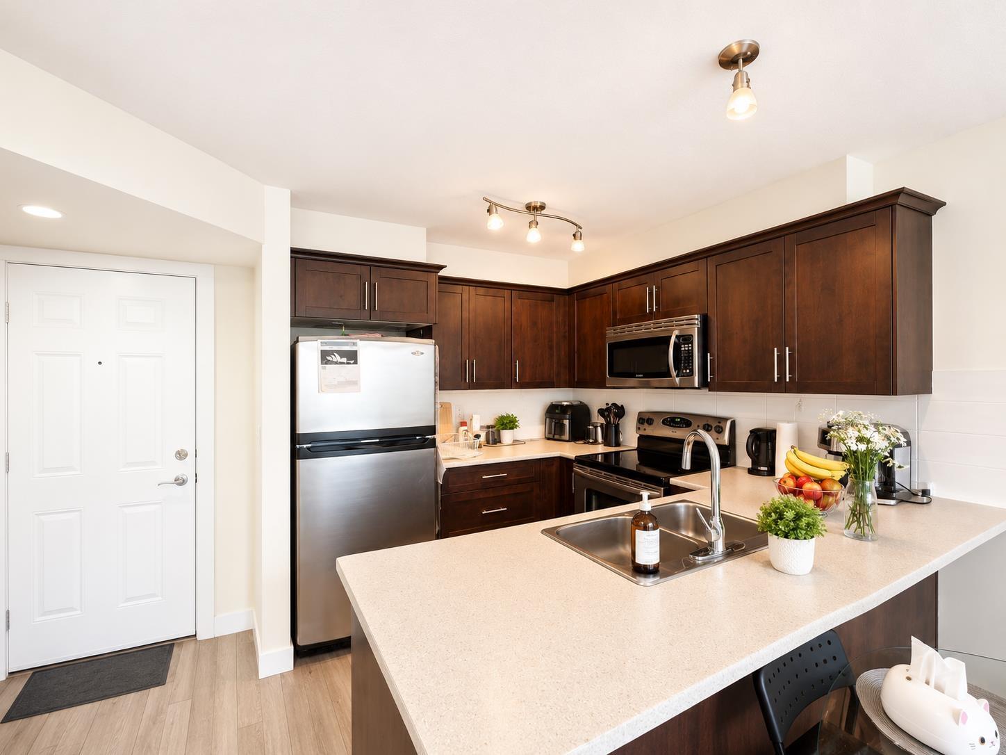 319 9422 VICTOR STREET|Chilliwack Proper East