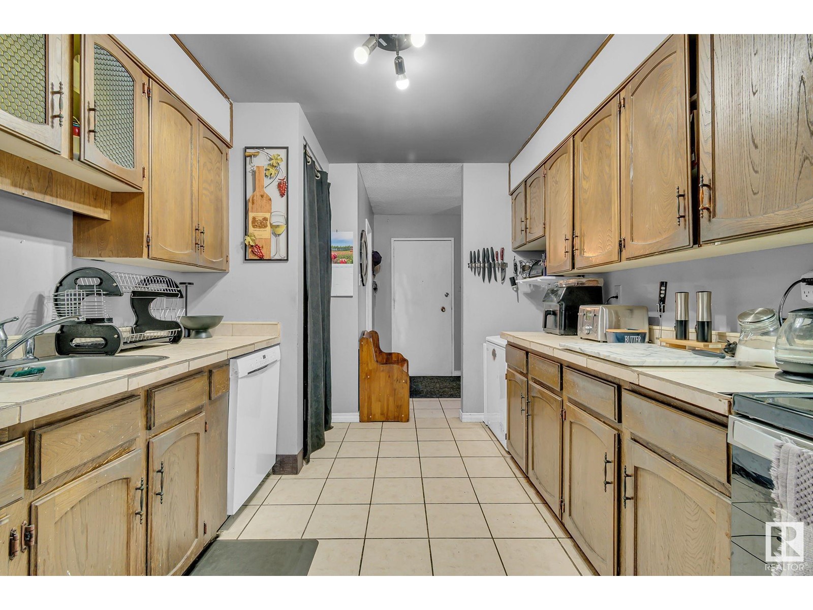 #202 7805 159 ST NW
