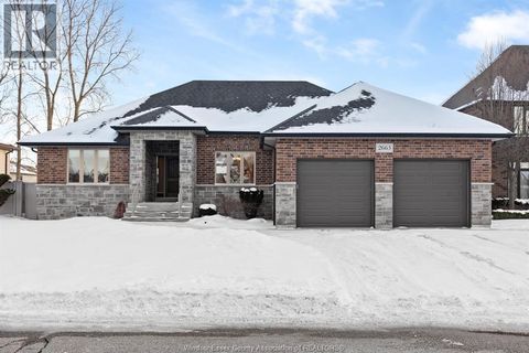 2665 LOVELL LaSalle ON N9G2N2