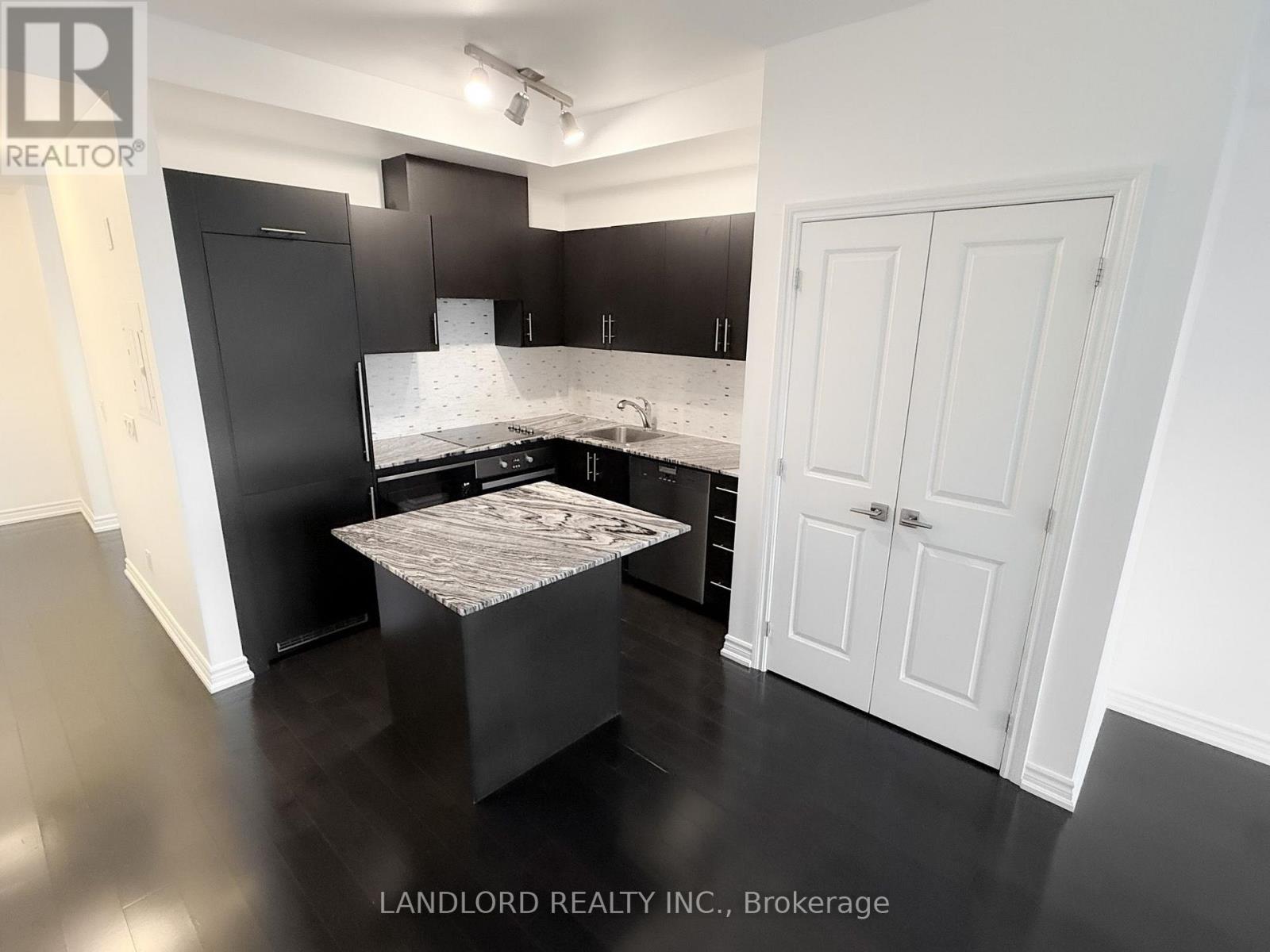 521 - 23 GLEBE ROAD W