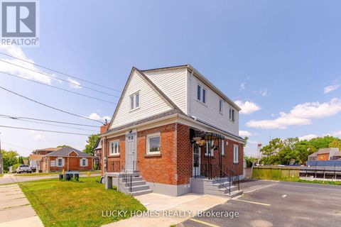 157 CENTRE STREET S Oshawa (Central) ON L1H4A5