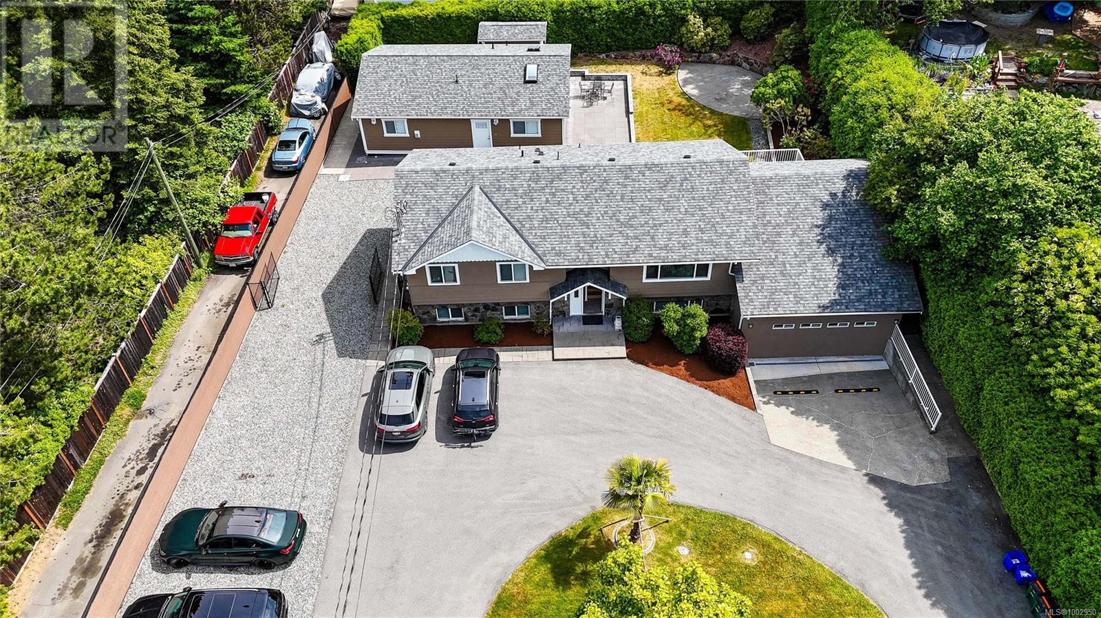 4767 Cordova Bay Rd