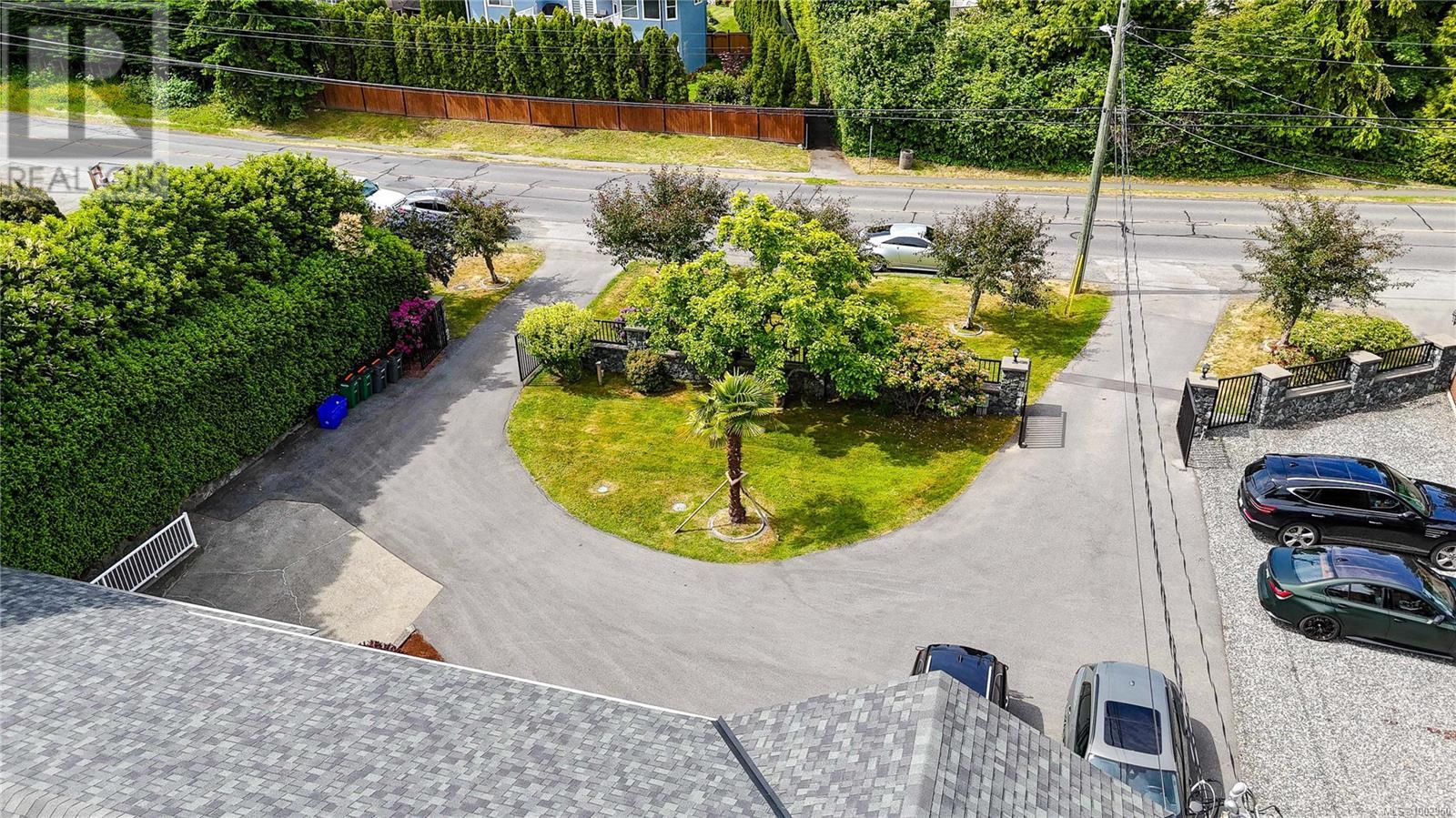 4767 Cordova Bay Rd