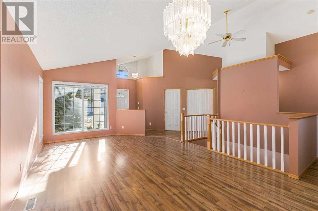 186 Edgevalley Close NW