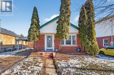 69 PRESLEY AVENUE Toronto (Clairlea-Birchmount) ON M1L3P7