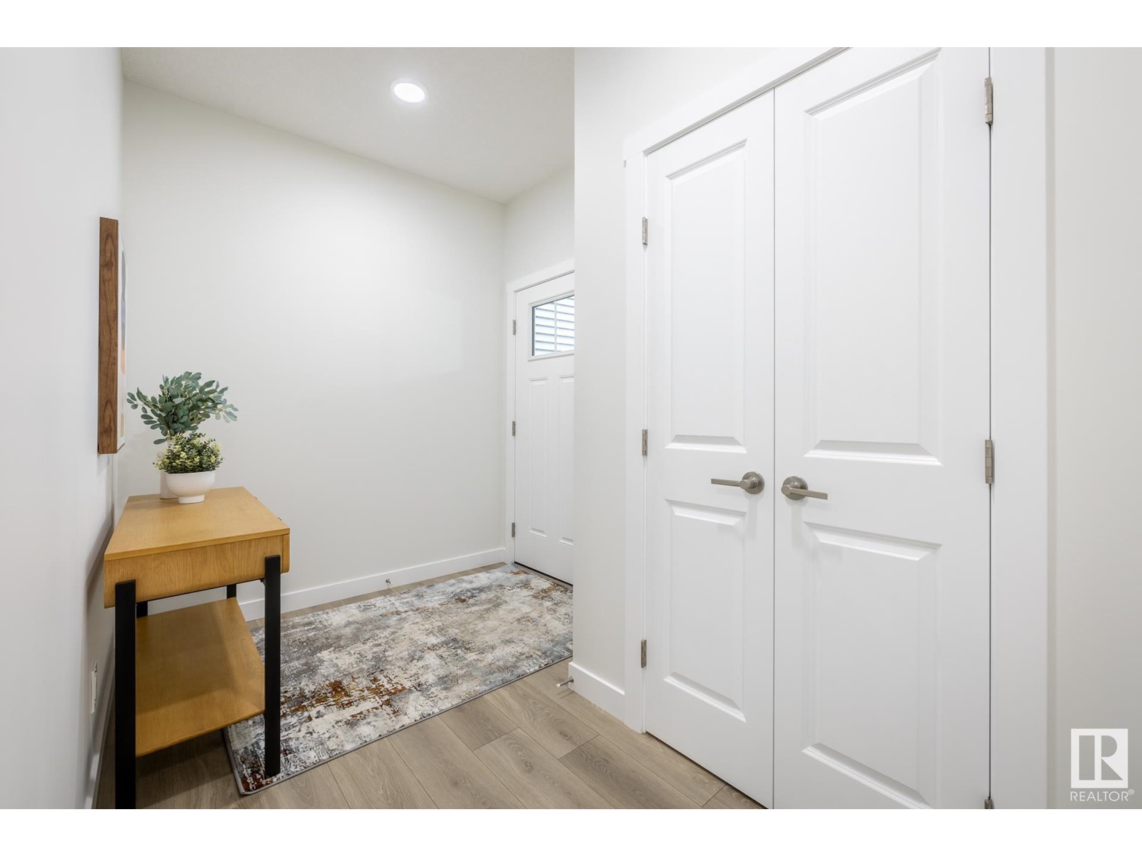 9 Gable CM