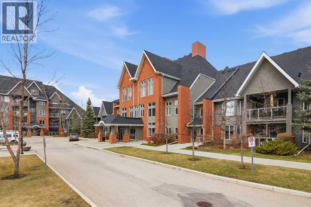 105, 15 Everstone Drive SW