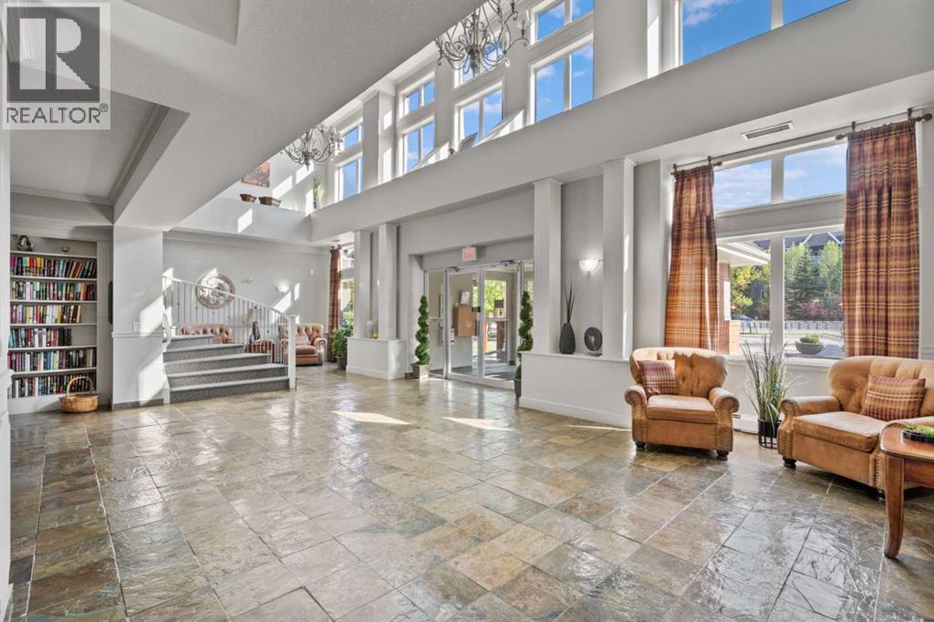 105, 15 Everstone Drive SW