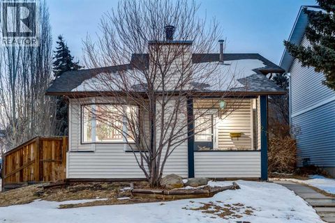 27 BEDFIELD Close NE Calgary AB T3K3L3