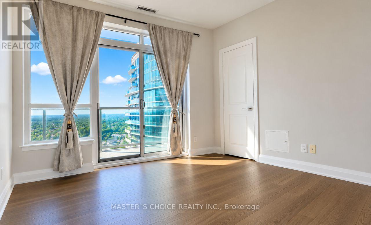 2732 - 7161 YONGE STREET