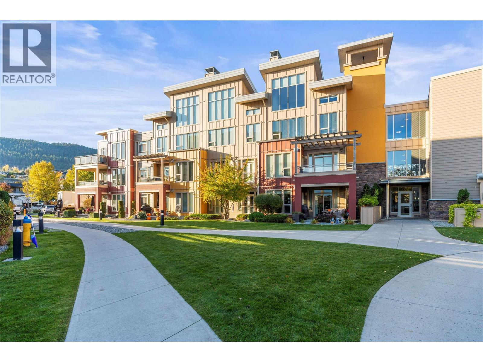 7343 Okanagan Landing Road Unit# 1112