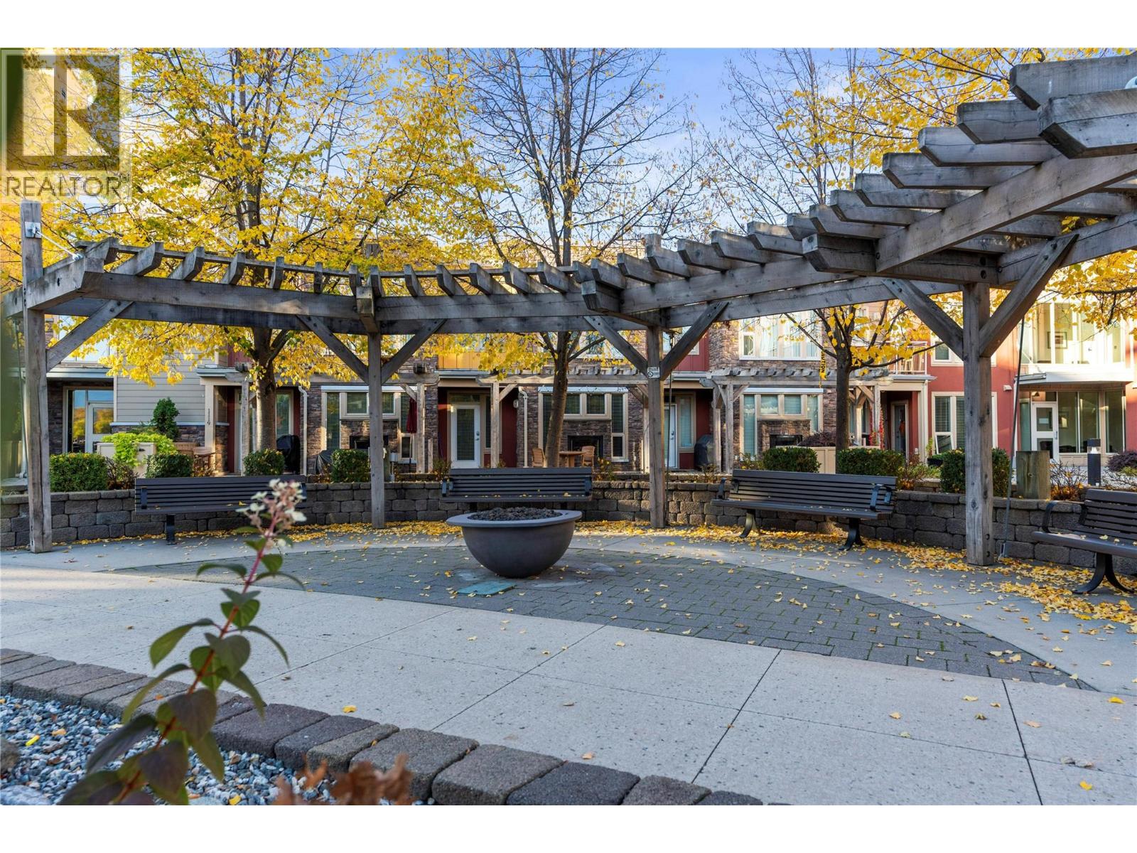 7343 Okanagan Landing Road Unit# 1112