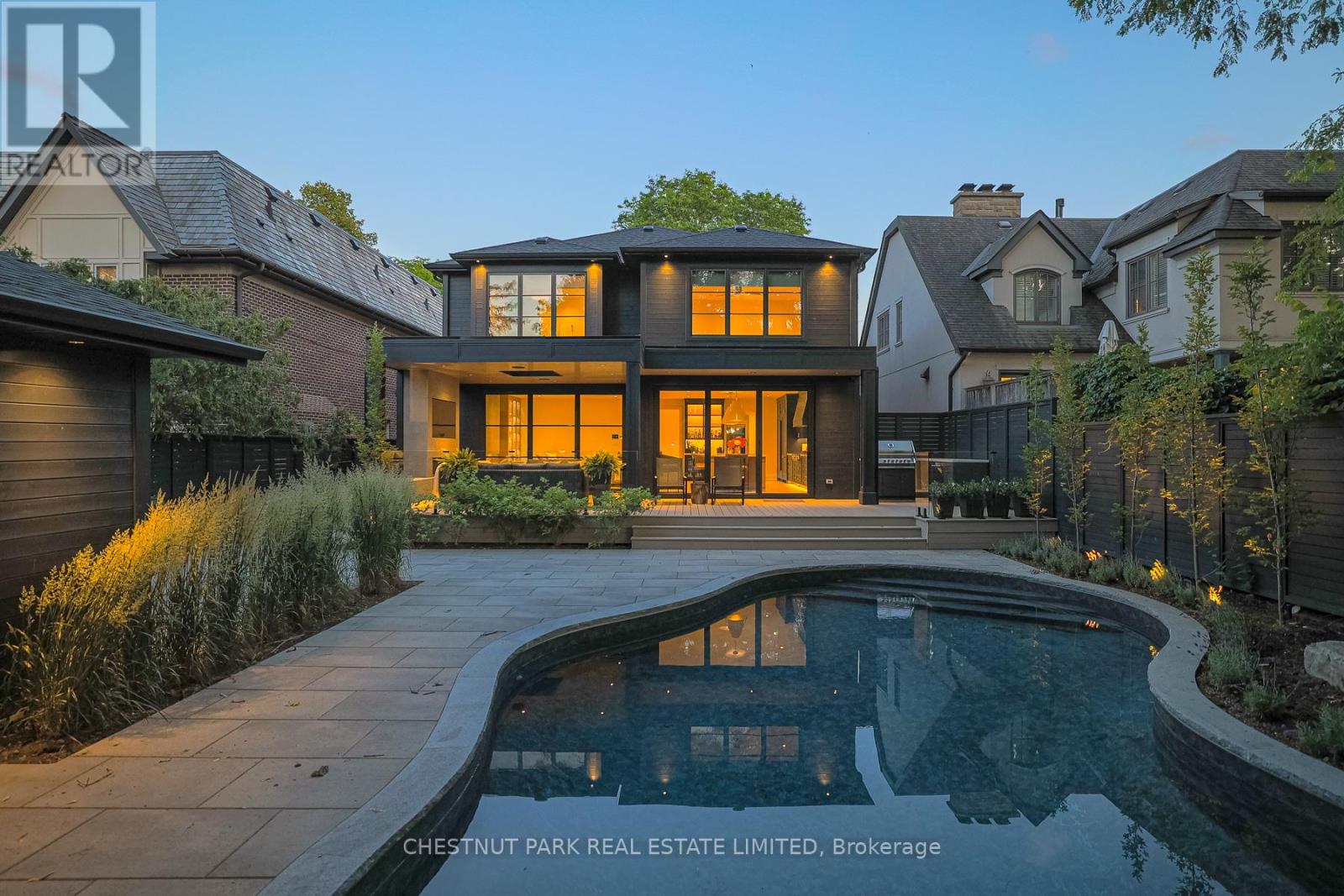 142 BUCKINGHAM AVENUE