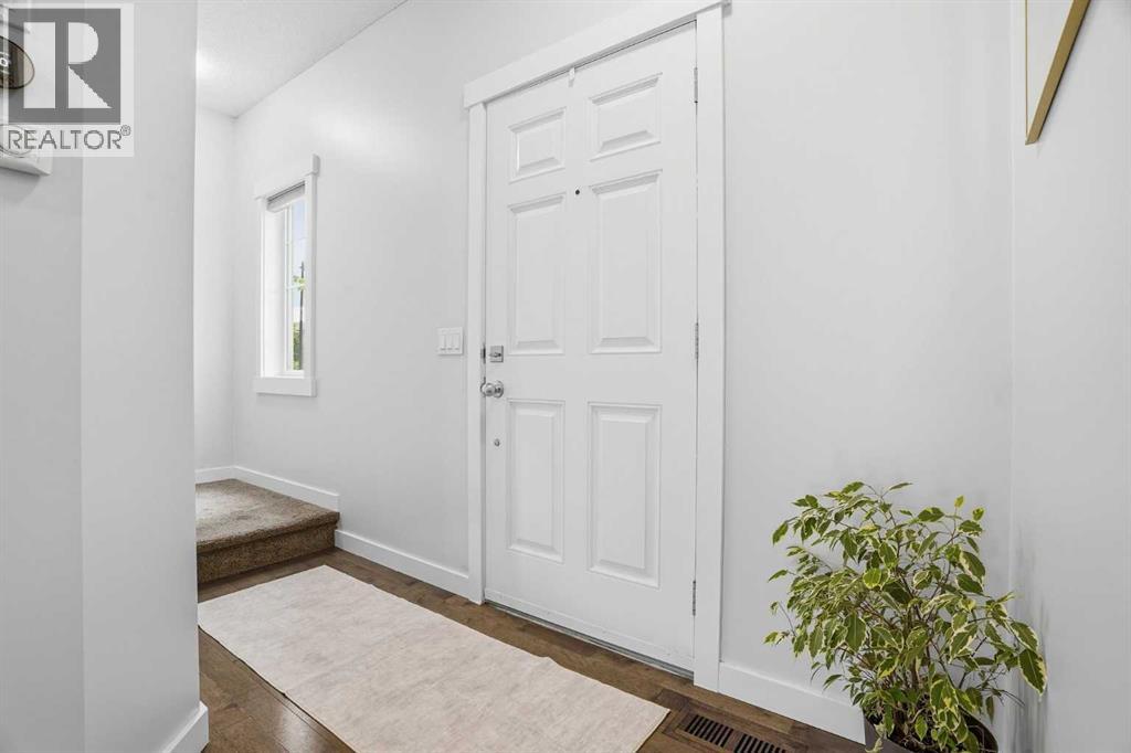 143 Elgin Meadows Way SE