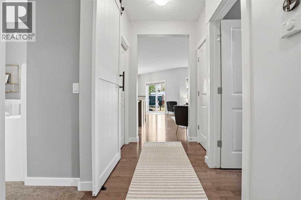 143 Elgin Meadows Way SE