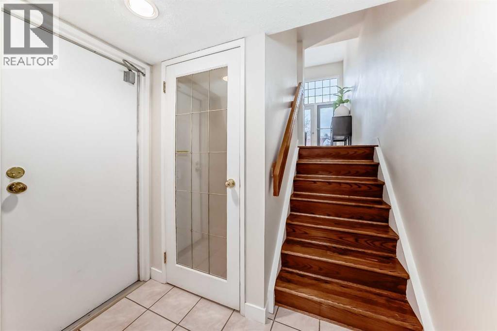 322 Point Mckay Gardens NW