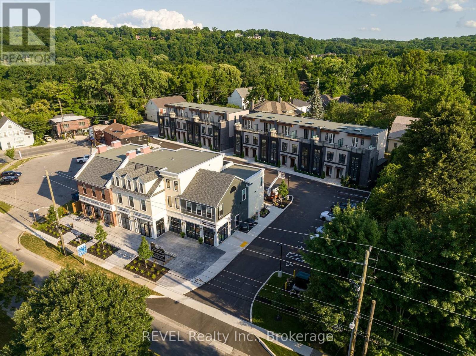 3 - 1397 YORK ROAD