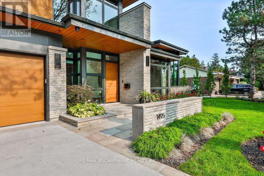 1495 LOCHLIN TRAIL