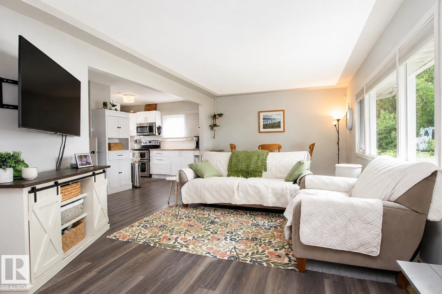 12231 55 ST NW