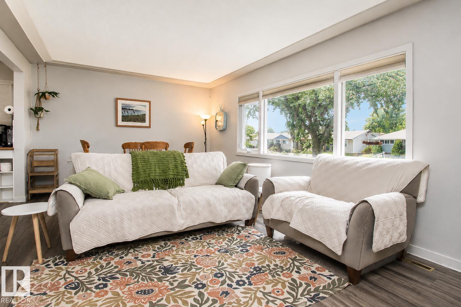 12231 55 ST NW