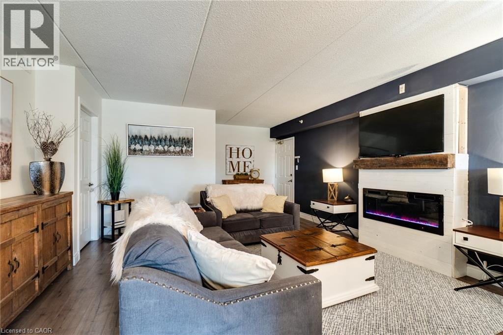 2045 APPLEBY Line Unit# 305