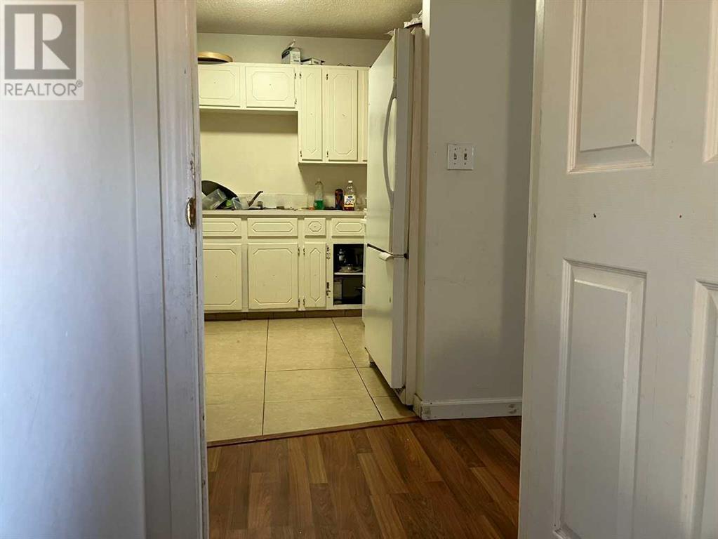 72 Fonda Crescent SE