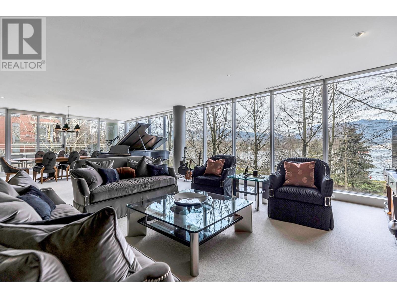 101 1139 W CORDOVA STREET