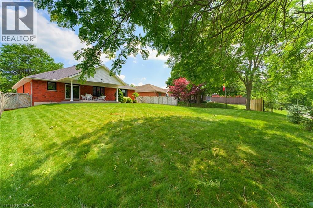 12 MACBRIDE Court