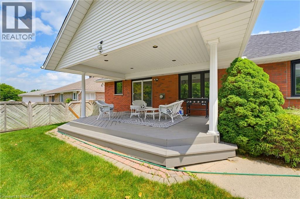 12 MACBRIDE Court