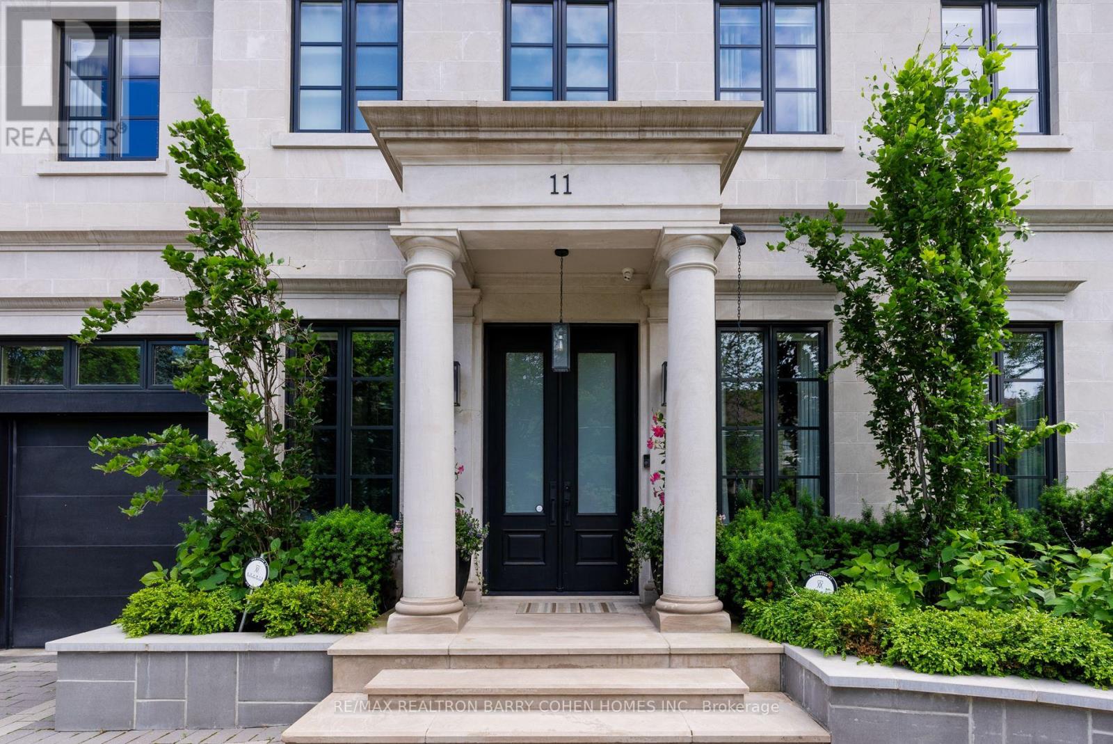 11 RIDGEWOOD ROAD