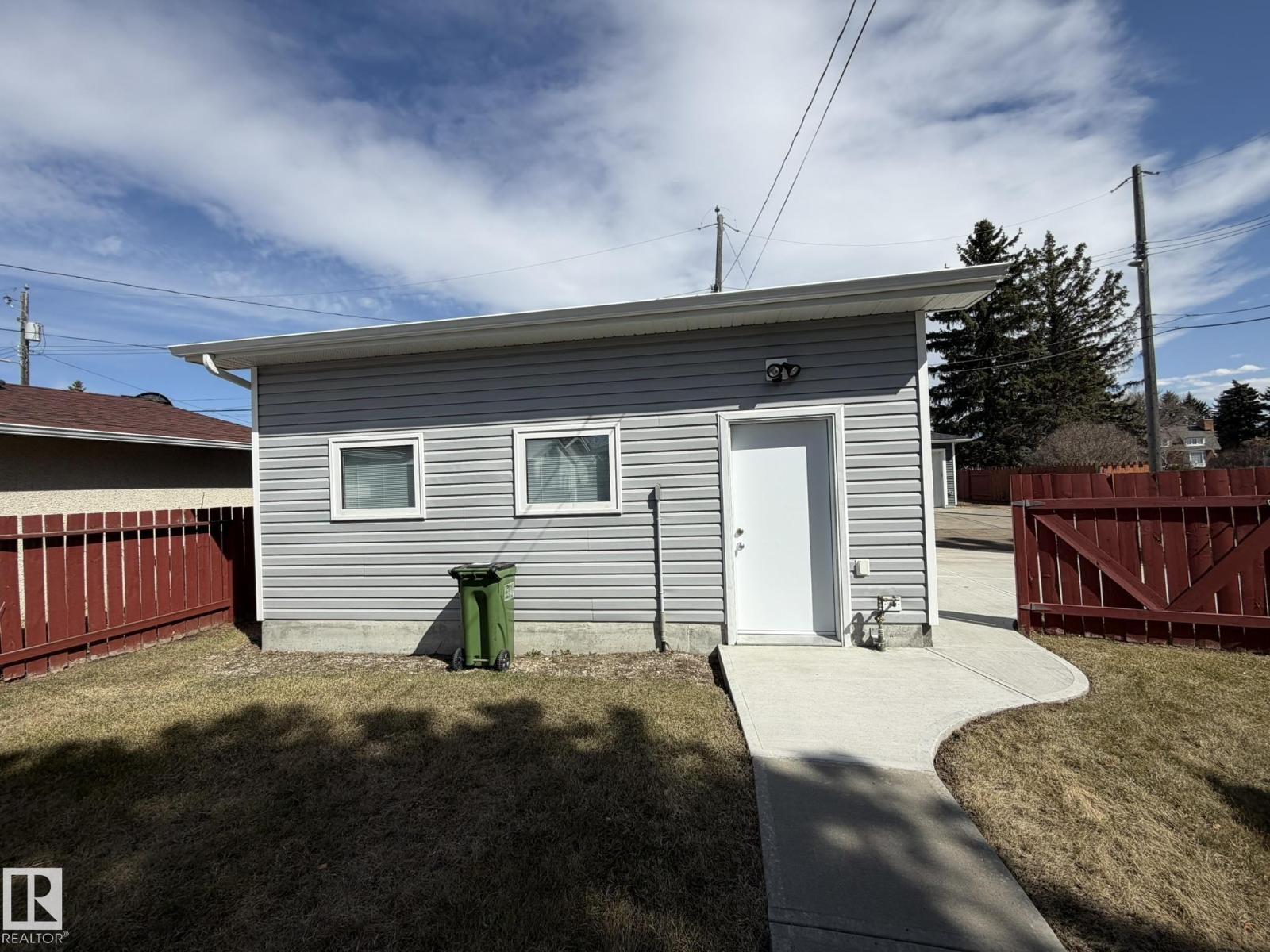 13437 118 ST NW