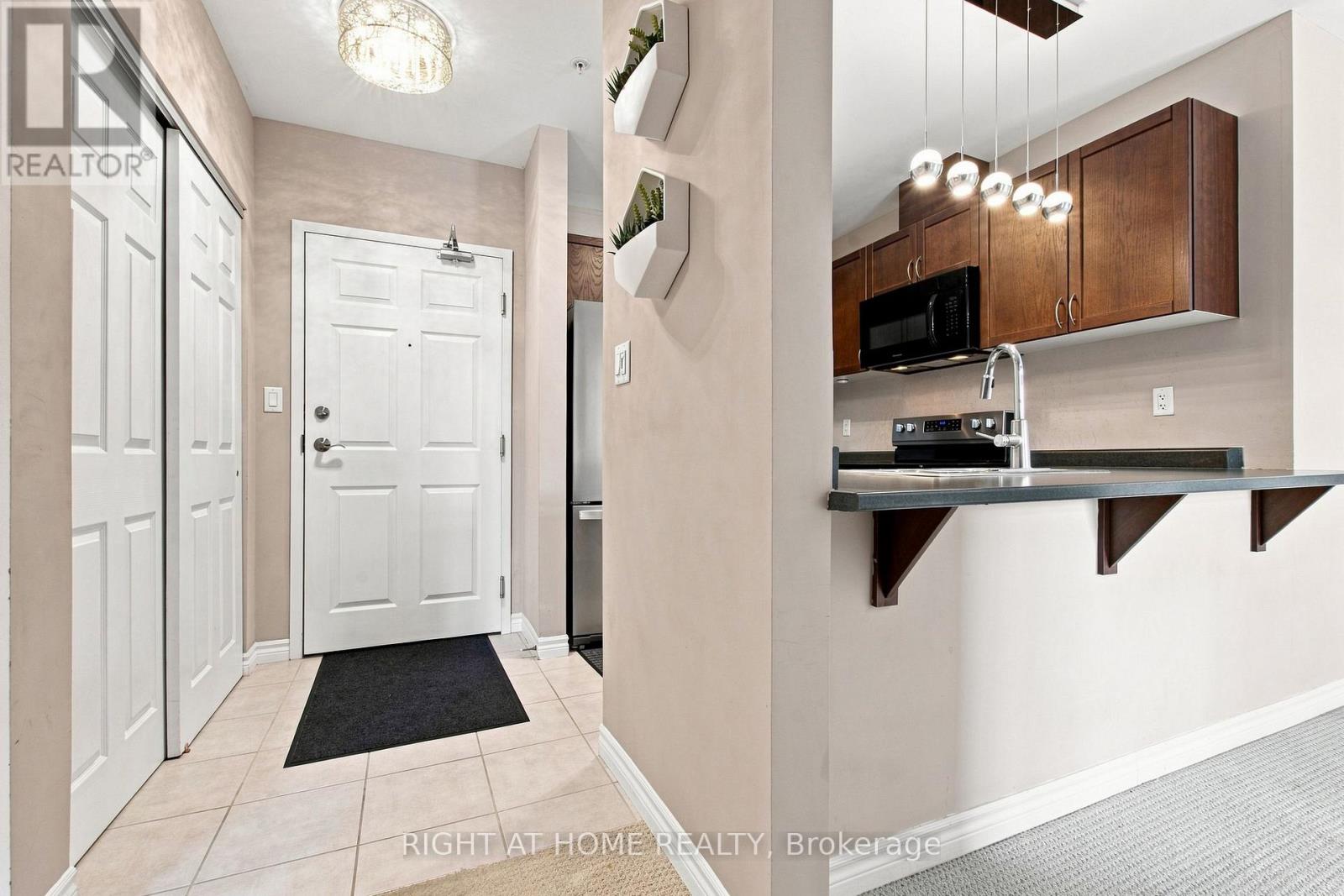 201 - 2 COLONIAL DRIVE