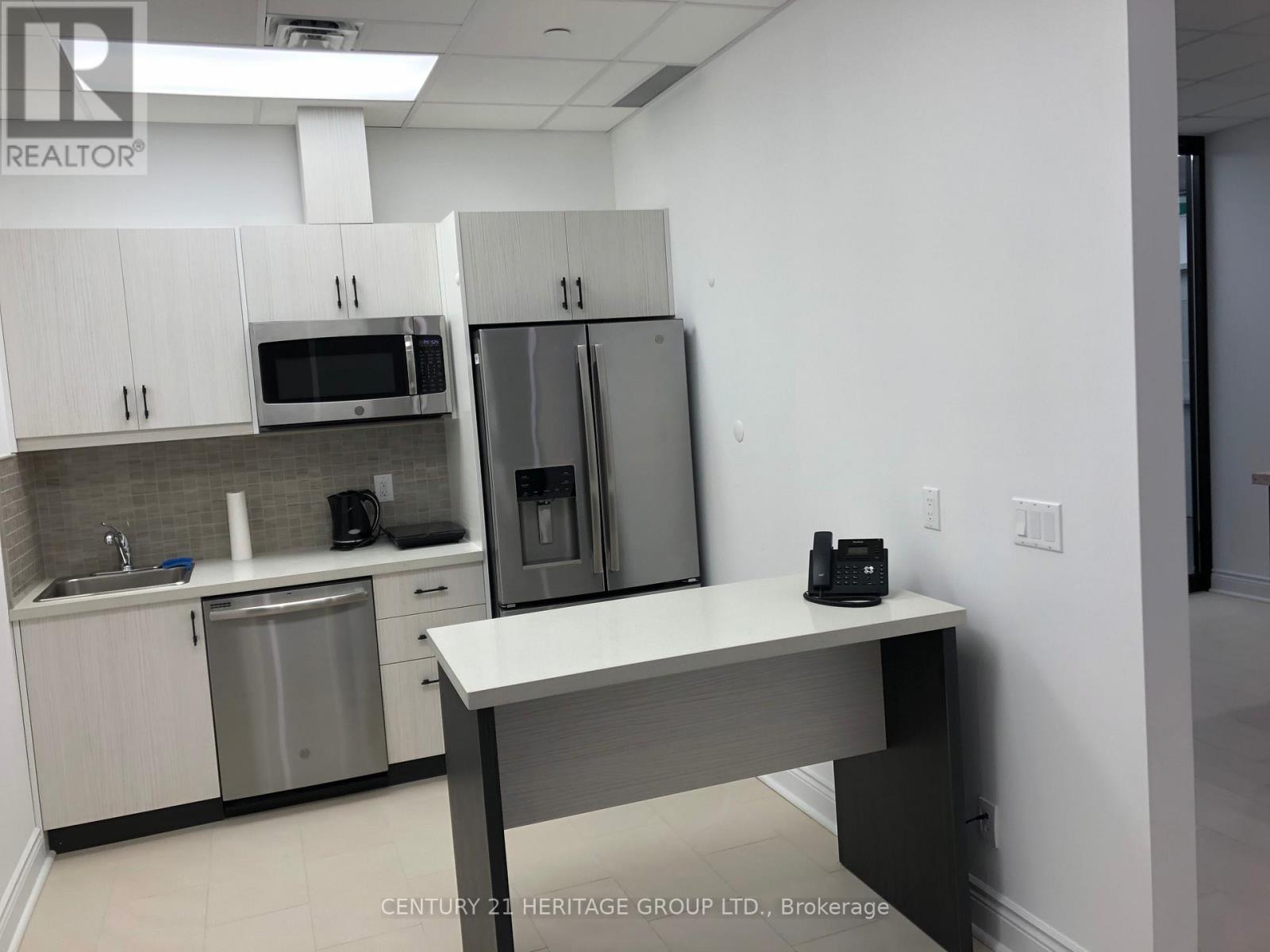 208 - 2875 14TH AVENUE