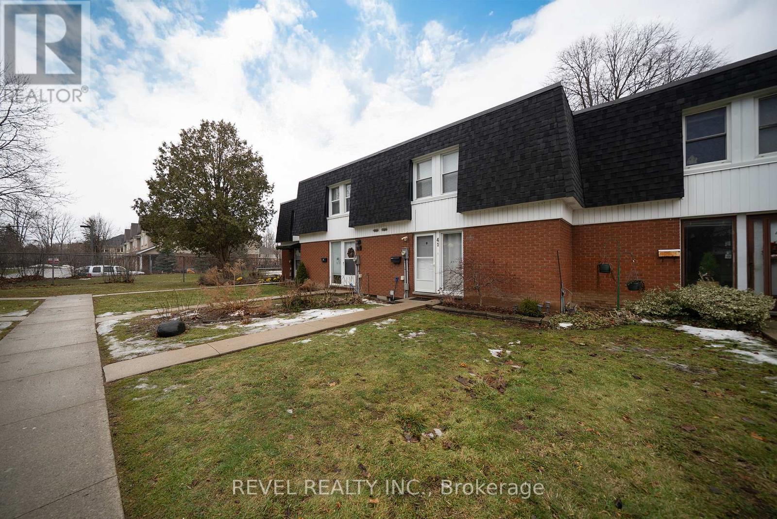 41 - 273 ELGIN STREET