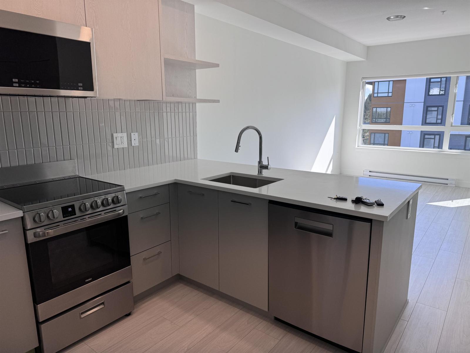 522 10777 138 STREET