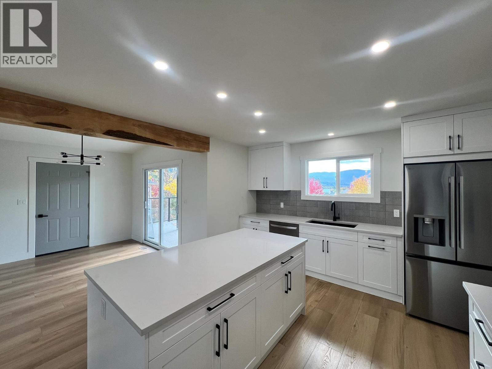 1457 Alta Vista Road