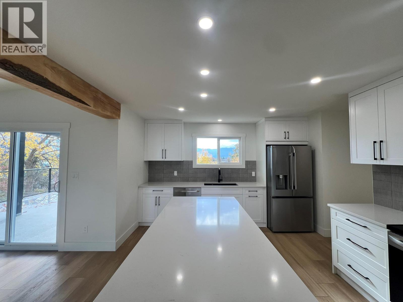 1457 Alta Vista Road