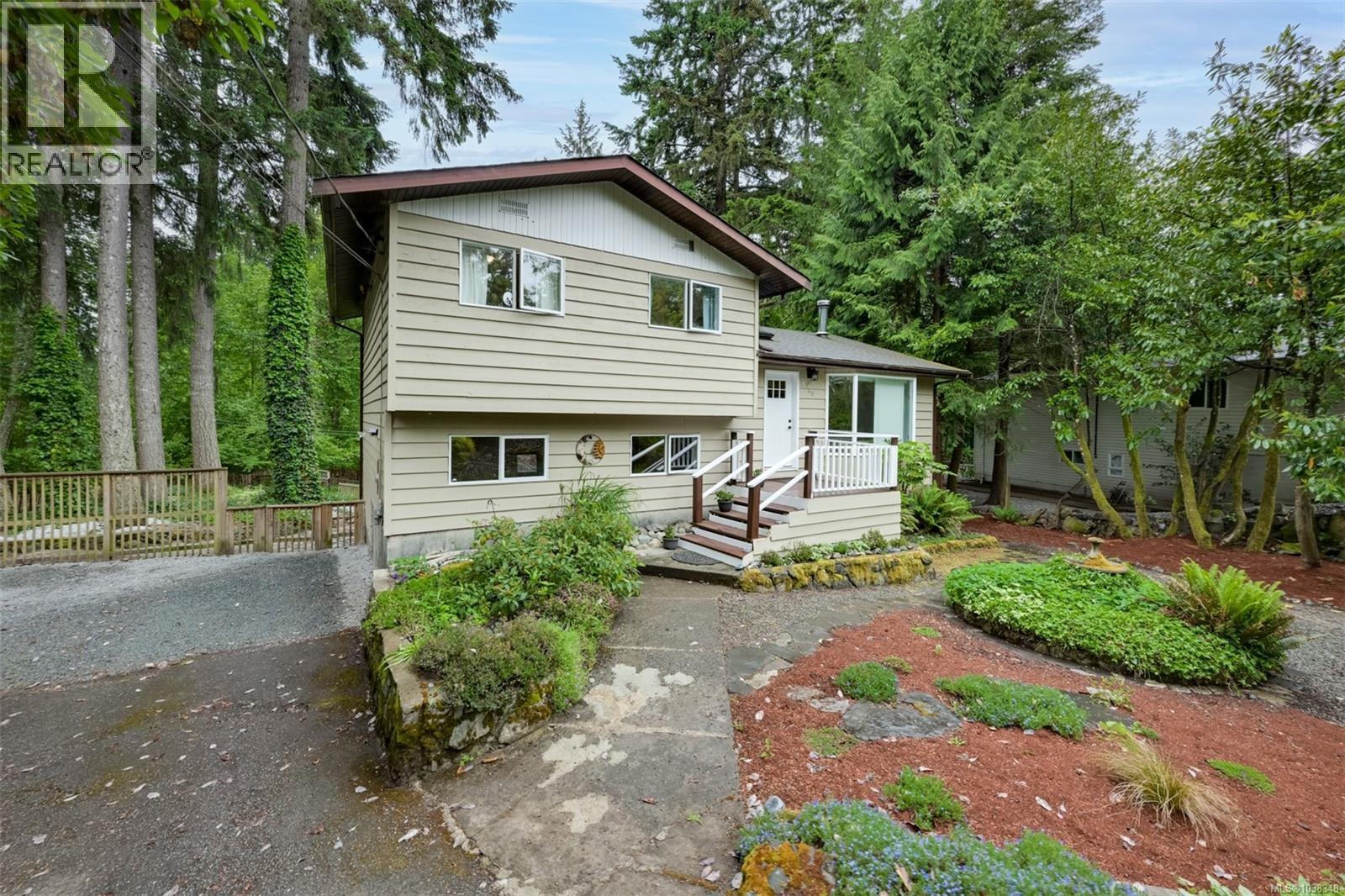 2340 Macdonald Rd