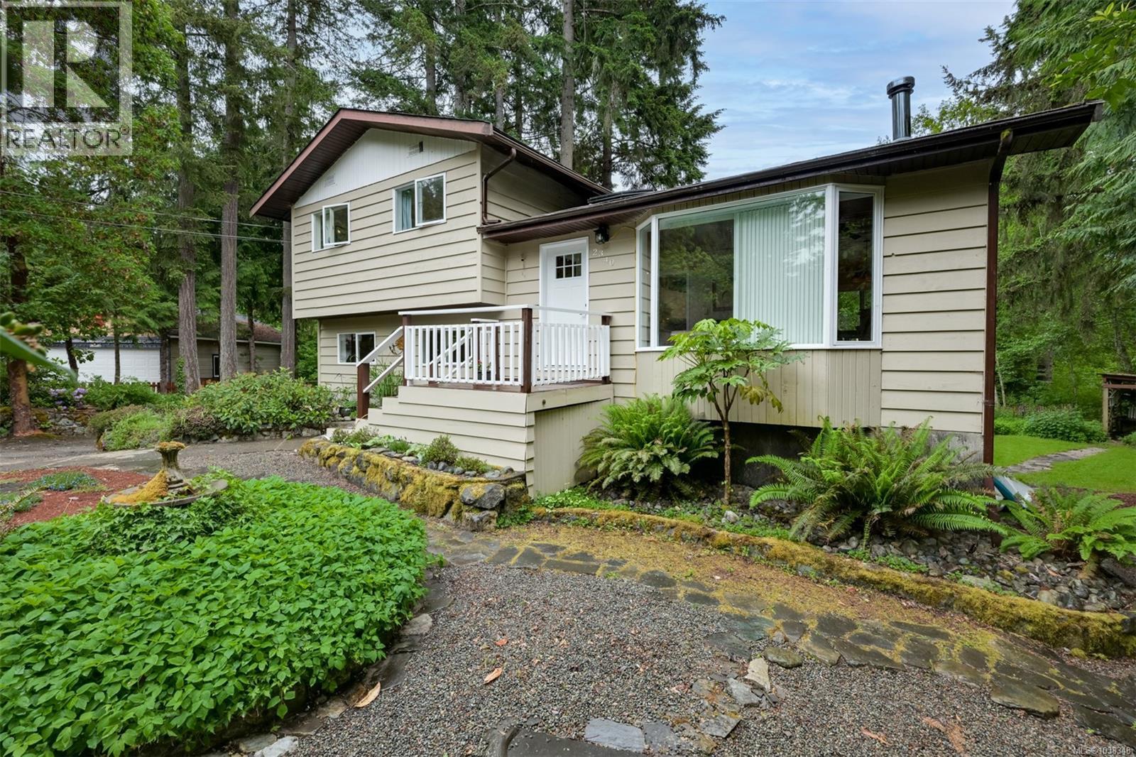 2340 Macdonald Rd