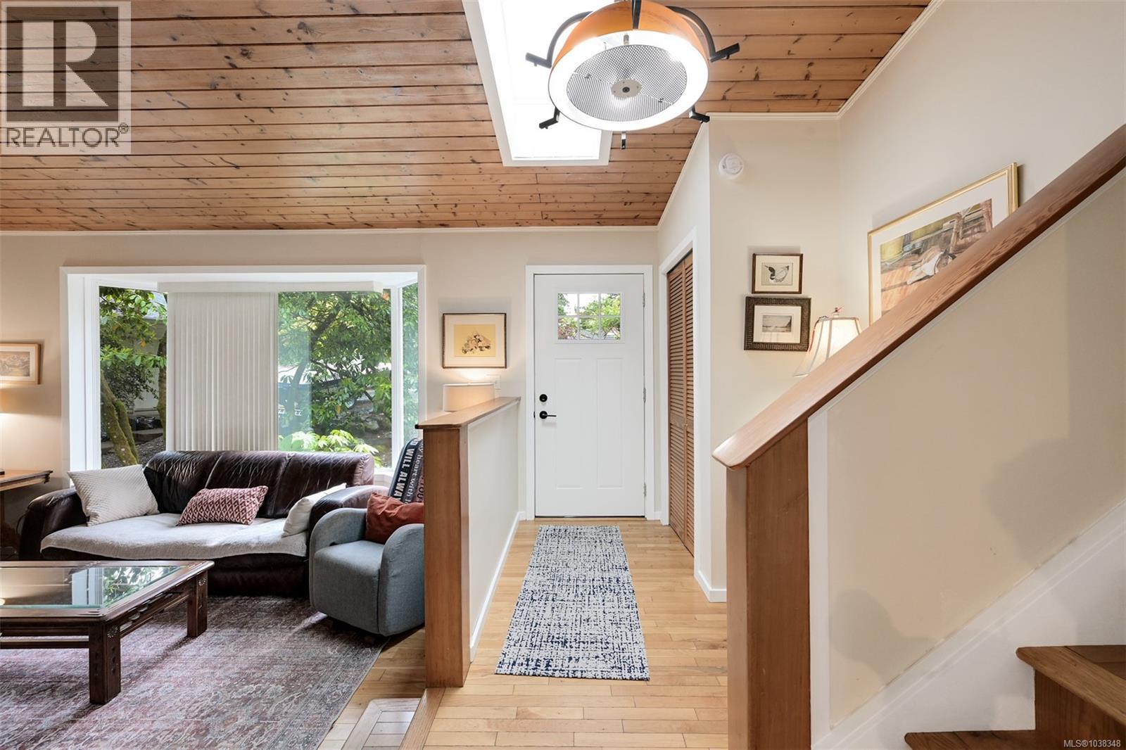 2340 Macdonald Rd