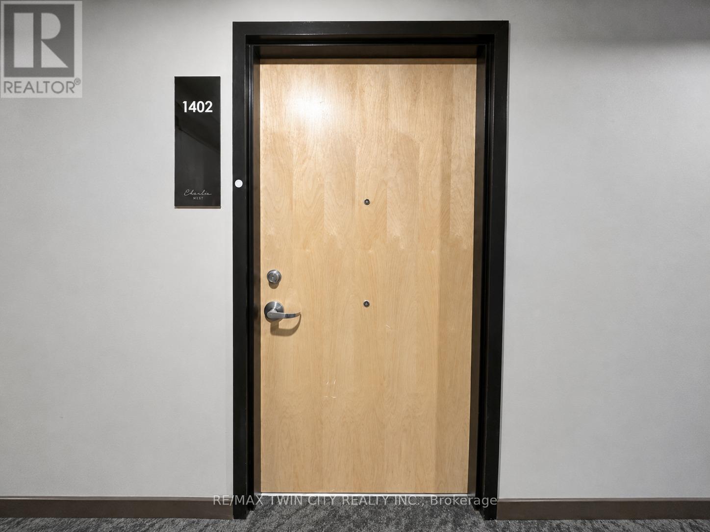 1402 - 60 CHARLES STREET W