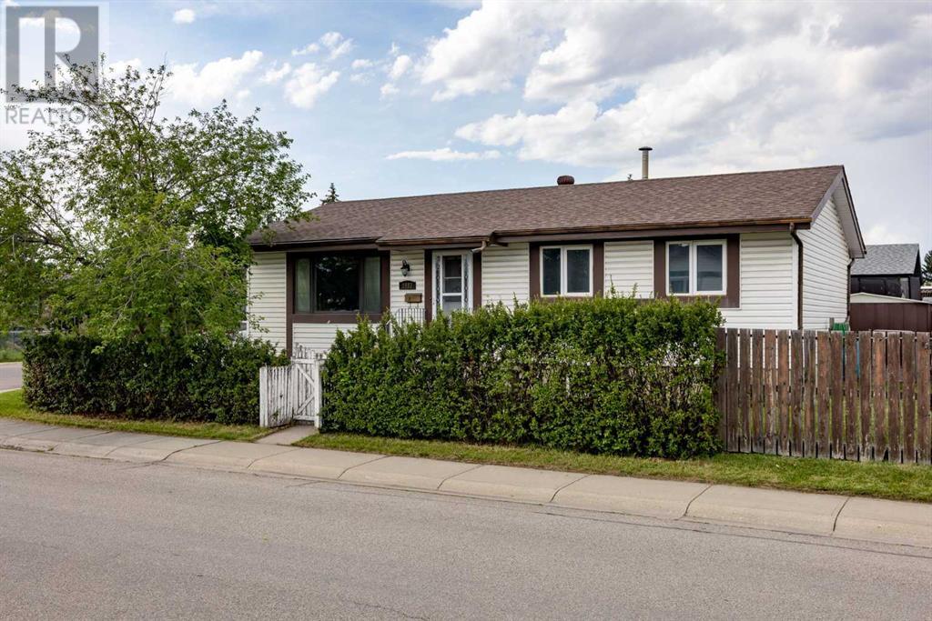 1403 Maitland Drive NE