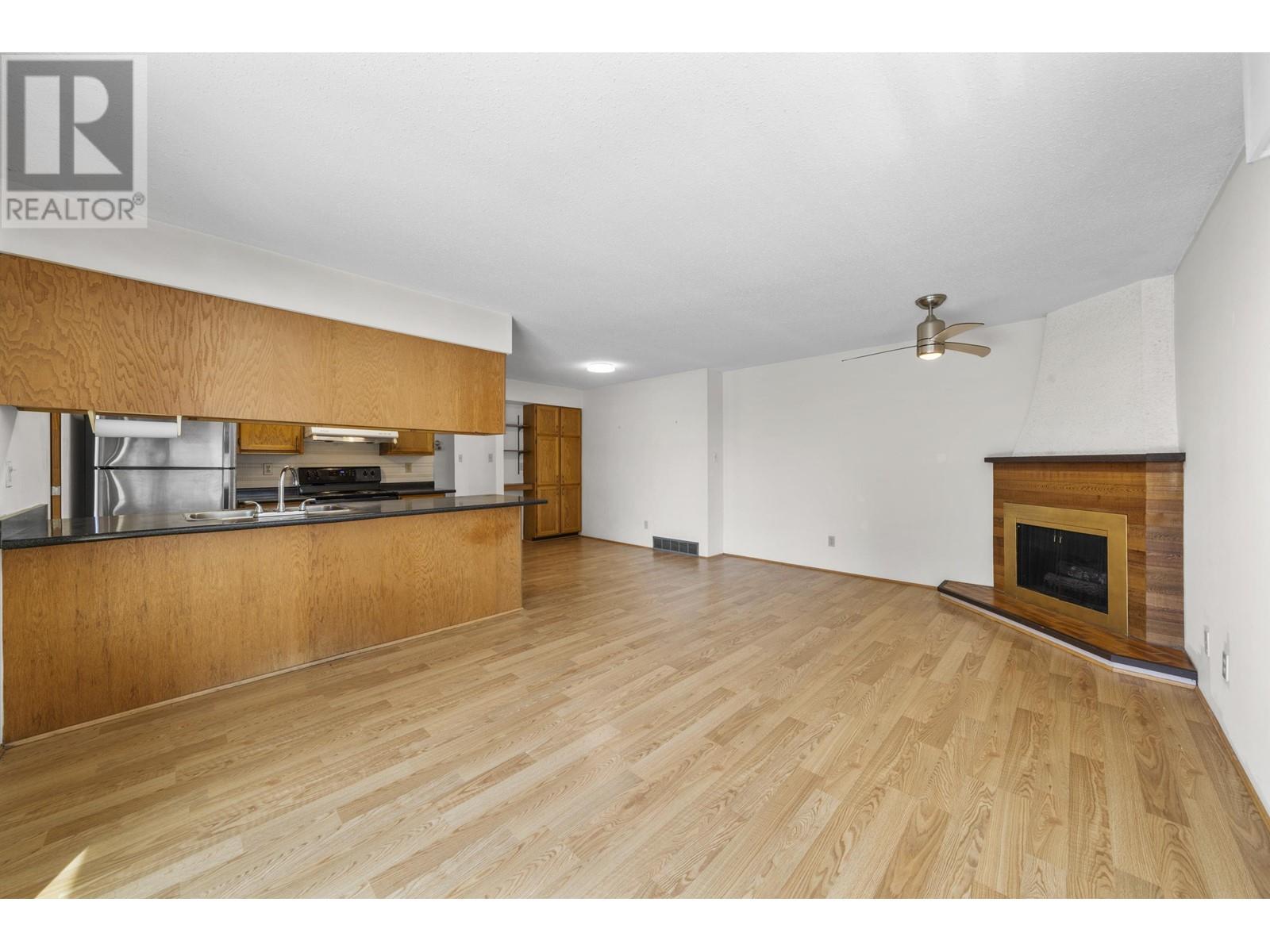 1060 AYSHIRE DRIVE