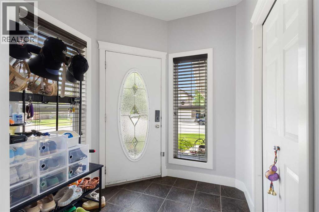 23 Strathlea Crescent SW