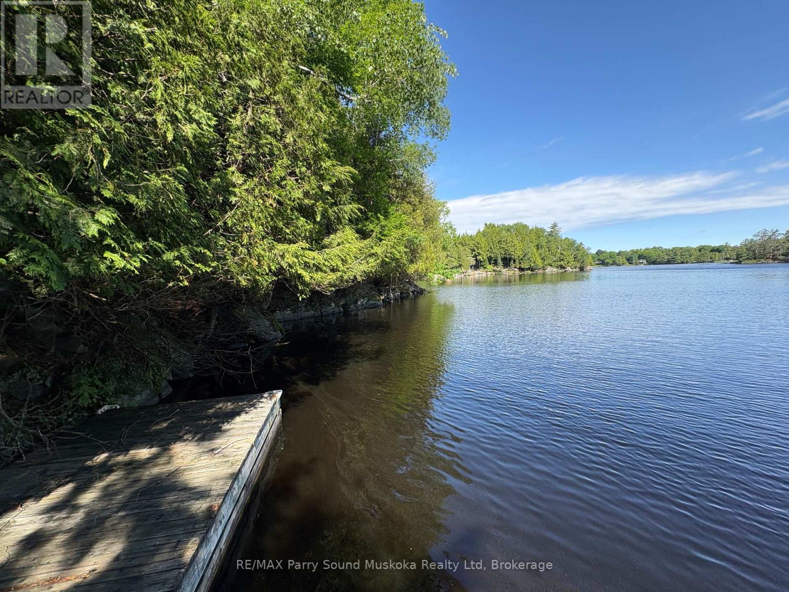 85 SUNNYSHORE PARK DRIVE
