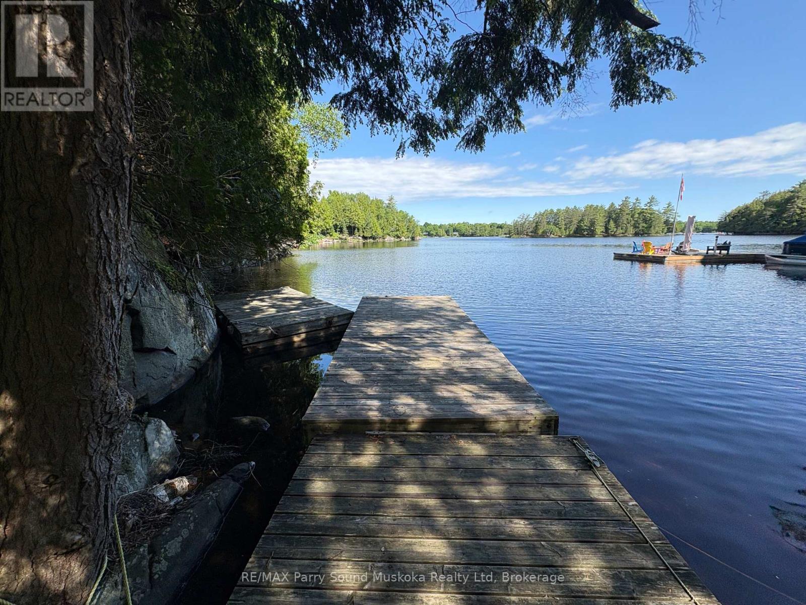 85 SUNNYSHORE PARK DRIVE