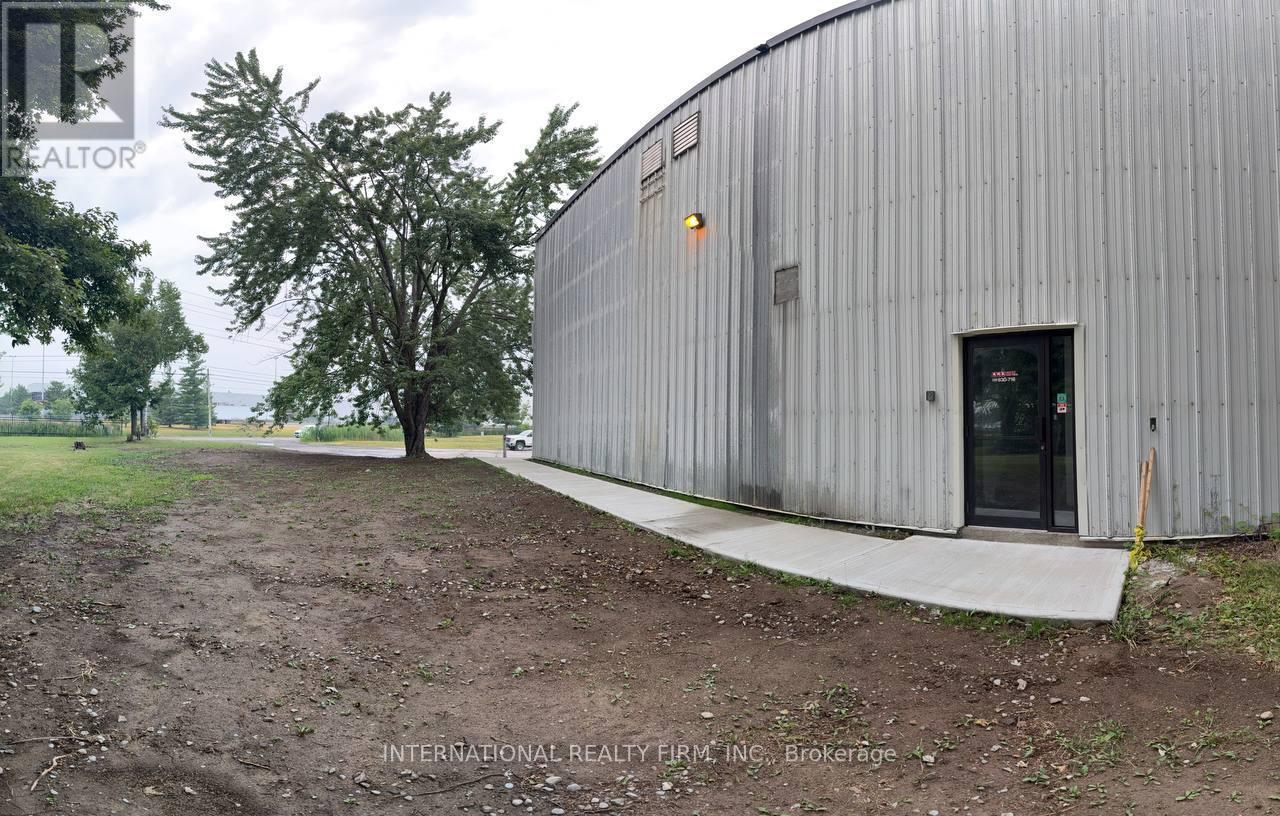 810 TECHNOLOGY DRIVE