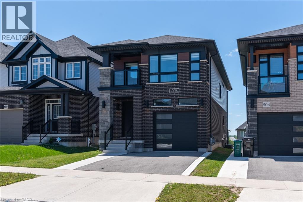 508 NATHALIE Crescent