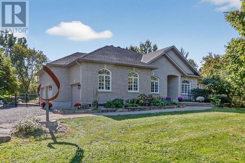 6196 ELKWOOD DRIVE Ottawa ON K4P1M9