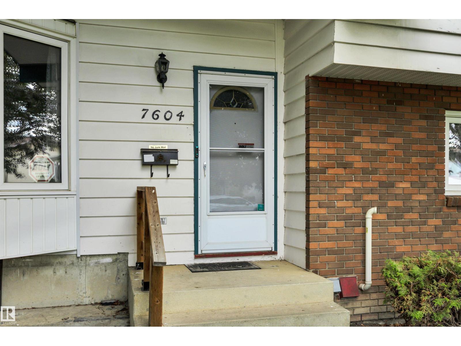 7604 149 AV NW